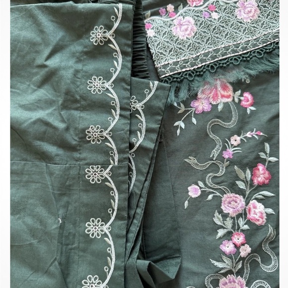 Floral Embroidered Green Top/Indian Pakistani dress - Picture 2 of 4